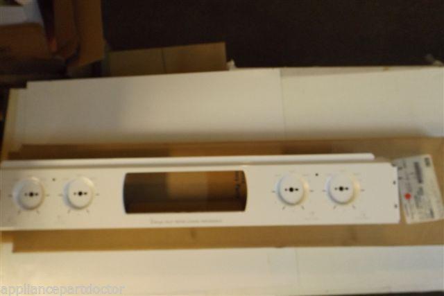 MAGIC CHEF MAYTAG STOVE 74004240 PANEL CONTROL WHT NEW IN BOX MAGIC CHEF MAYTAG STOVE 74004240 PANEL CONTROL WHT NEW IN BOX